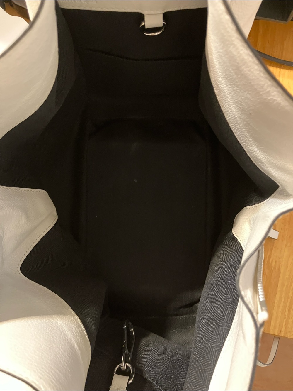 Loewe White Leather Hammock Bag - Picture 3 of 9